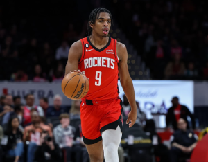 又一笔重磅引援达成！NBA首轮秀加盟深圳男篮，G联盟曾单场砍49分